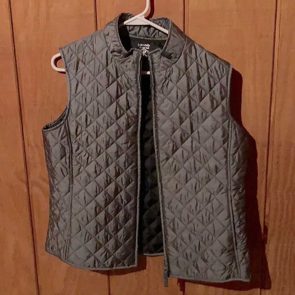 Women’s Relativity vest